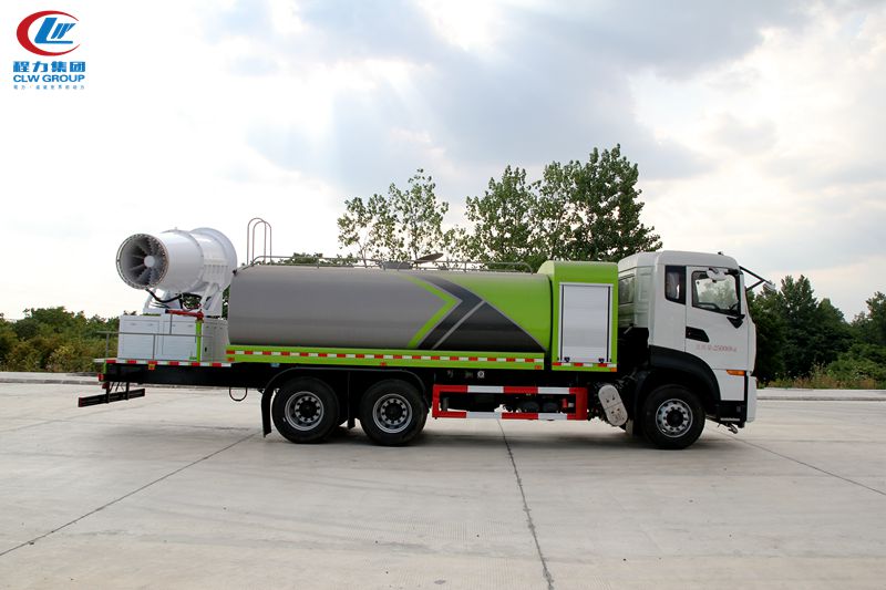 高端東風(fēng)天龍大型抑塵車(chē)